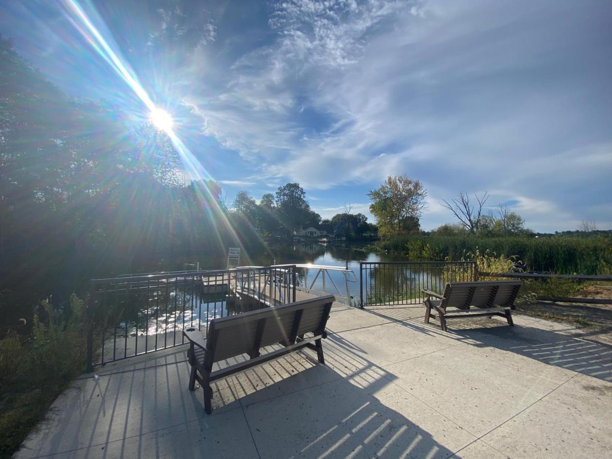 Oasis On Empire In Thornville Екстериор снимка